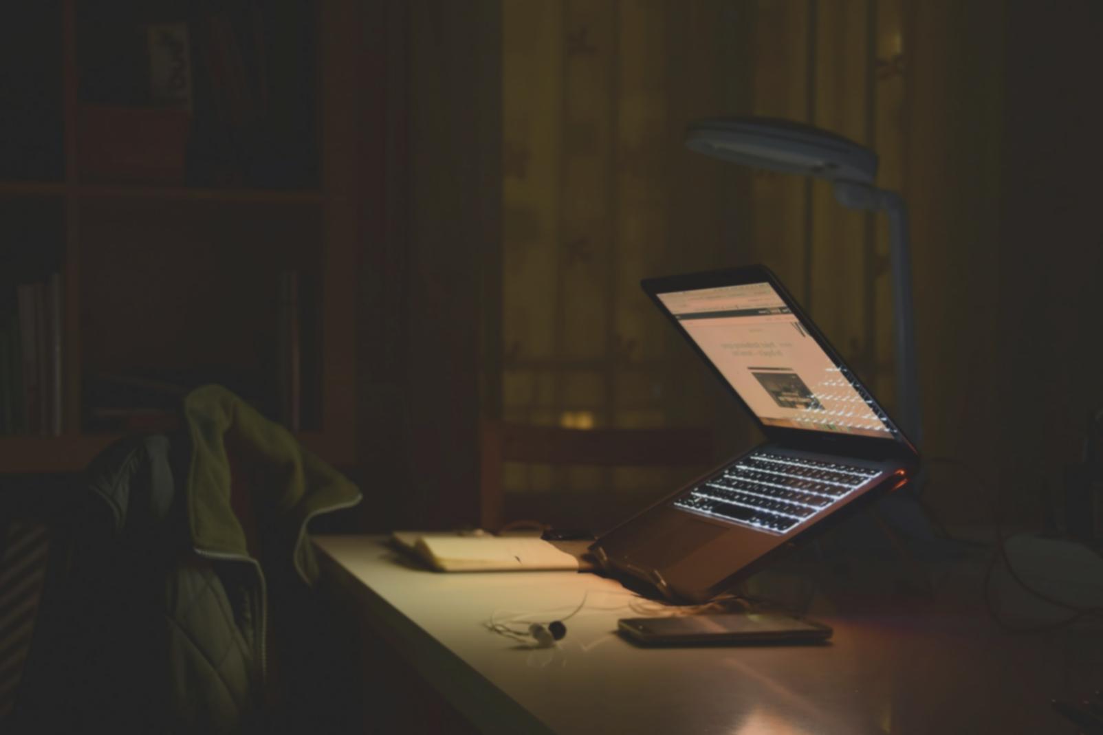 Analyse de documents financiers et étude de données stratégiques